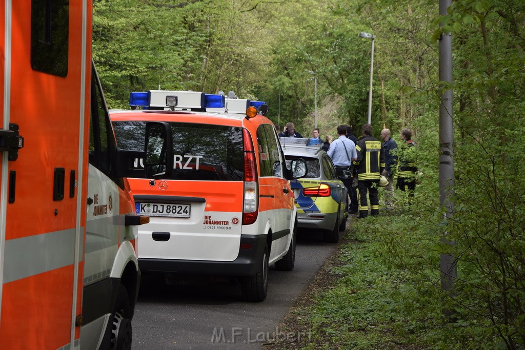 Einsatz BF Koeln in Koeln Buchheim Arnsbergerstr P07.JPG - Miklos Laubert